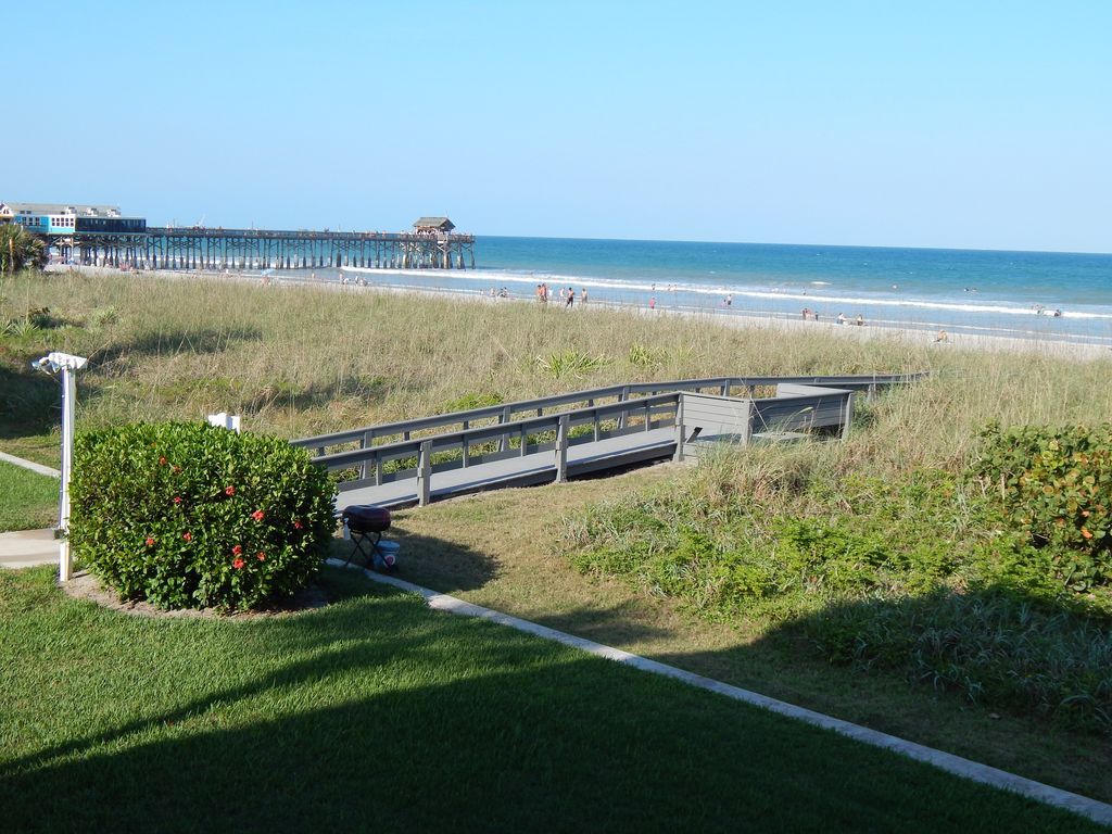 Best Condos for Rent Cocoa Beach Florida | CBC - 202