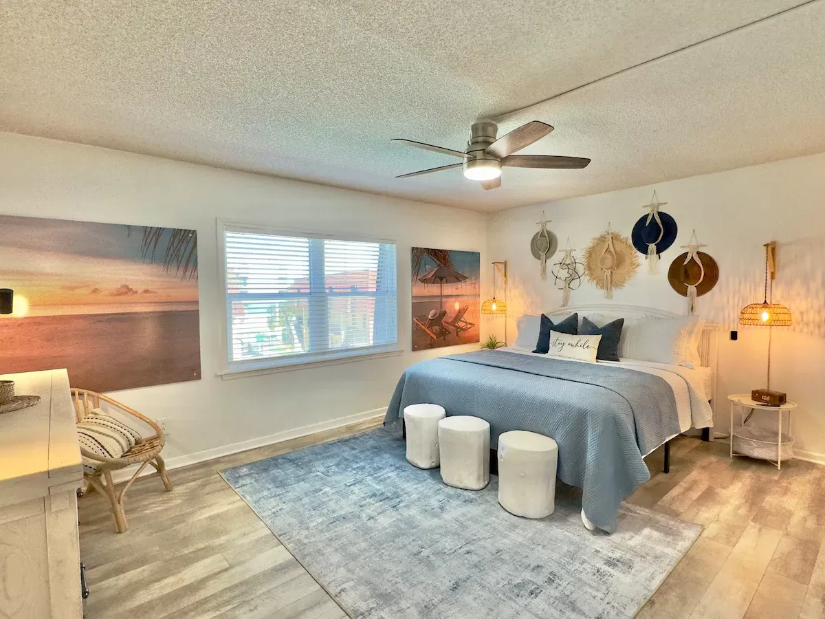 Master bedroom makes you feel at ease the second you step in the room. Kick off those shoes and get your toes in the sand!
